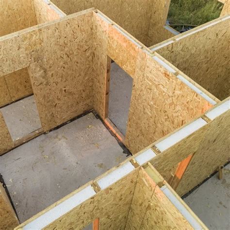 Struktūrinė SIP skydų sandara: OSB - Neopor - OSB