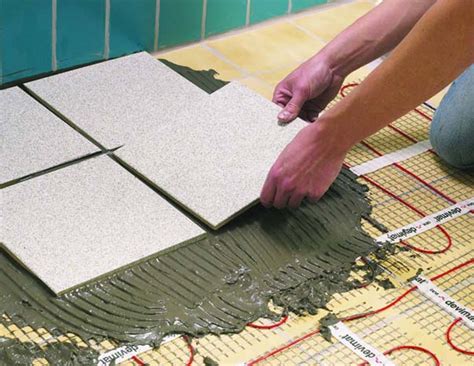 plytelių klijavimas ant grindų