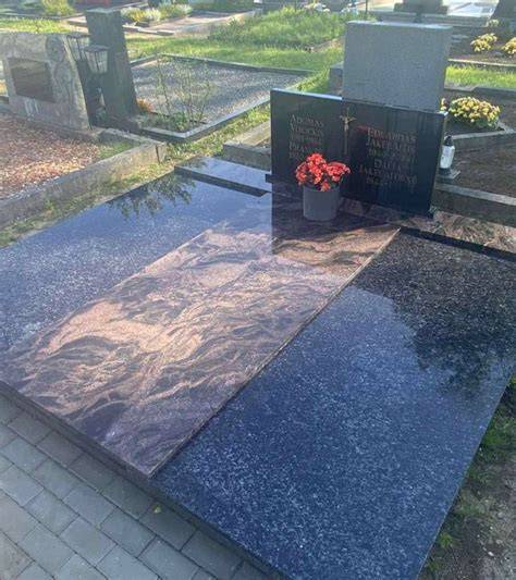 Kapaviečių dizaino pavyzdžiai: granito plokštės spalvų paletė