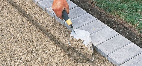 Sluoksniuotas trinkelių pagrindas