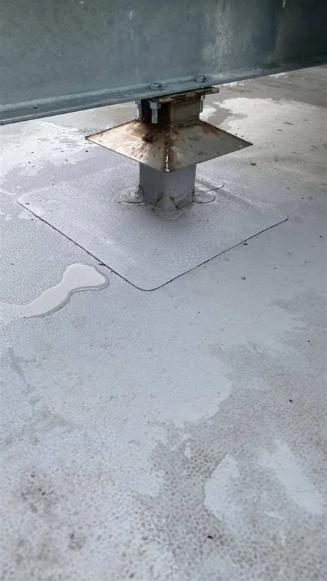 Klijų ir PVC dangos nuotrauka