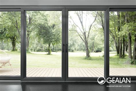 Aliumininių stumdomų langų sistema balkone