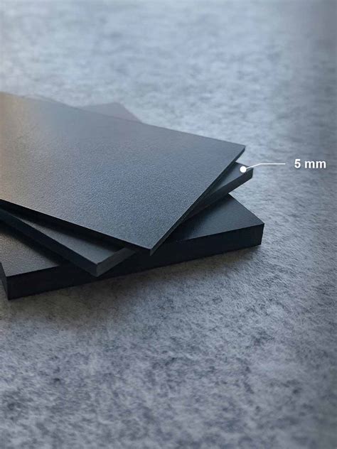 Spalvotos PVC plokštės pavyzdžiai