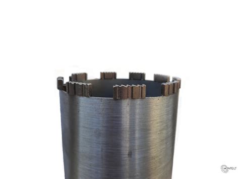 Deimantinės gręžimo karūnos su skirtingais jungtimis