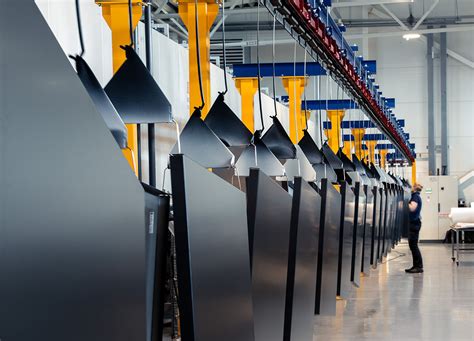 aliuminio profilių dažymas milteliniu būdu