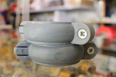 Schematinis vamzdžių laikiklių tipų pavaizdavimas