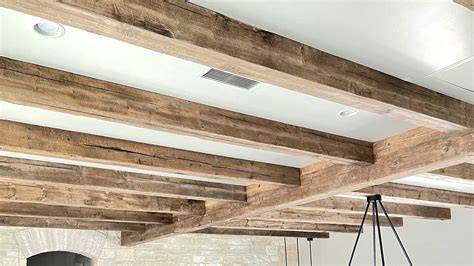 https://example.com/images/wood_beams.jpg