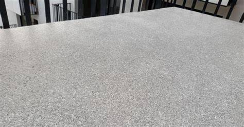 Troken Stone granito dažų pavyzdys terasai