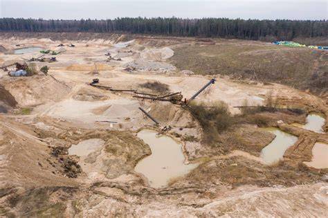 Karjero eksploatacijos technika ir žvyro krūvos