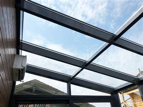 Aliuminio konstrukcijos balkono vaizdas