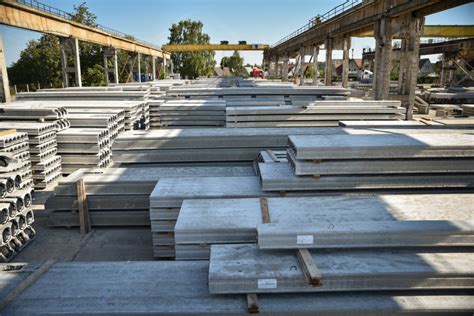 Ukmergės gelžbetonio gaminiai statybvietėje