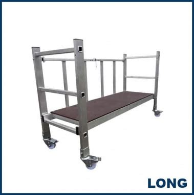 Aliuminio platforma ant ratukų dirbanti aukštyje