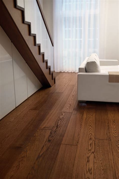 Medžio masyvo grindų suklojimo būdai