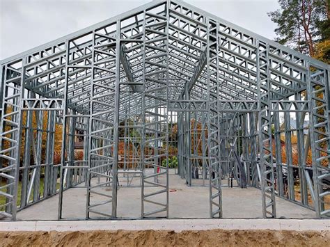 Metalo karkaso perdangos konstrukcija