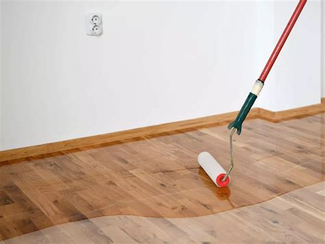 Medinių grindų priežiūra