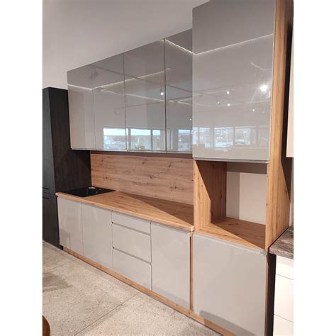 Dažytas MDF baldų fasadas