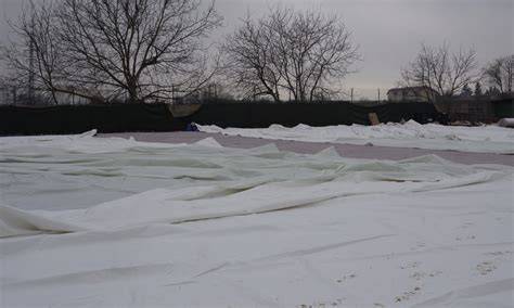 HDPE montavimo tranšėjos planas: išlygintas, saugus vietos paruošimas