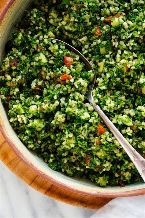 Bulgaro tabulė nuotrauka - bulgur tabbouleh kitaip vadinama tabbouleh