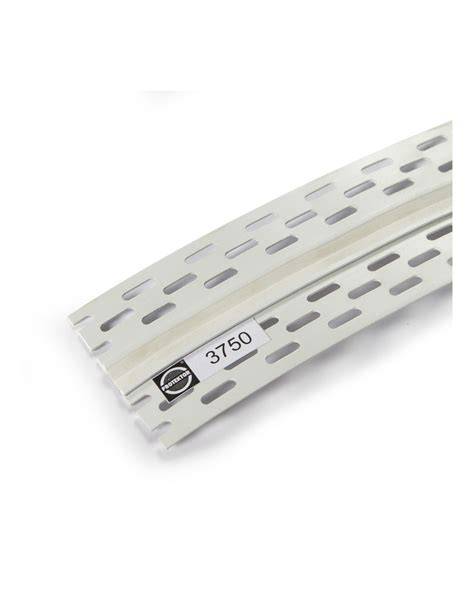 Produkto pjūvis: PVC danga, gofruotas profilis ir sujungimų elementai