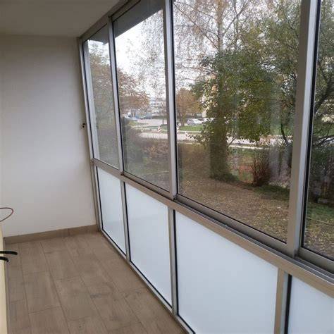 Balkono stiklinimo aliuminio sistema: DUO ir TRIO moduliai, valdomos dalys ir modernus dizainas