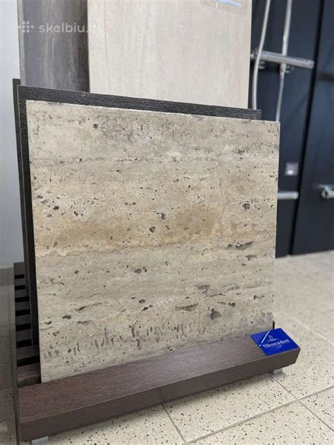 Skirtingi akmens masės plytelių paviršiai