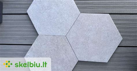 Akmens masės plytelių panaudojimo pavyzdžiai