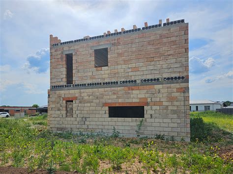 akytojo betono blokeliu namas