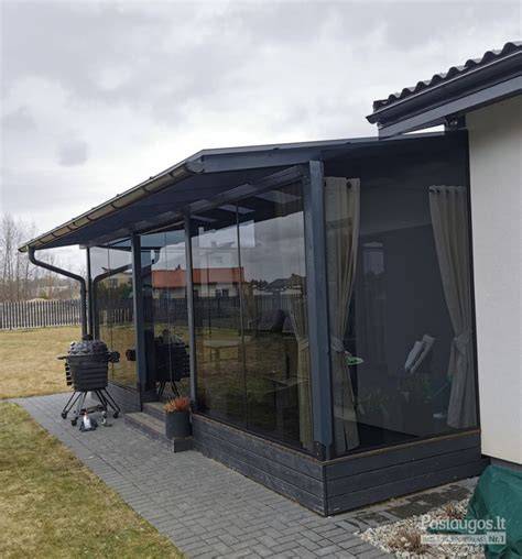 Berėmių stiklo pertvarų ir terasų kompozicijos vizualizacija
