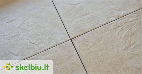 keramikiniu ir akmens masės plyteliu palyginimas
