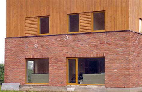 Trisluoksnio mūro sistema su klinkerio plytomis