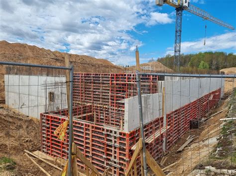 Kristalų formavimasis betono kapiliaruose