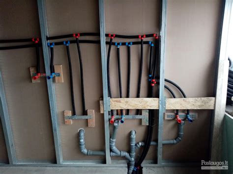 Schematinis lankstaus polietileno vamzdžio montavimo pavyzdys