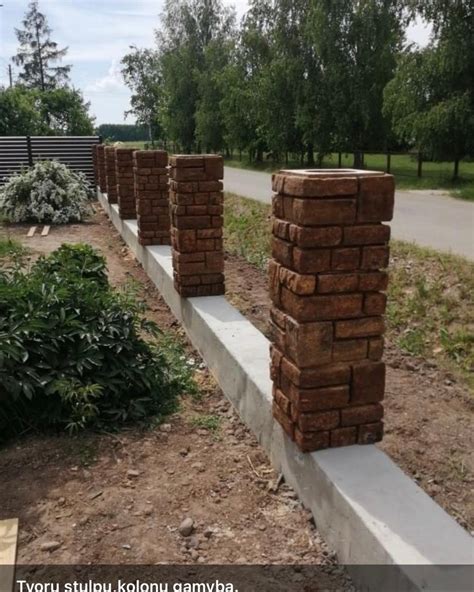 Skirtingų tipų tvorų stulpų nuotraukos