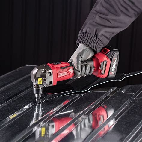 Skardos lakštų pjovimo įrankiai