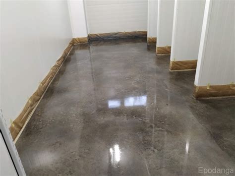 Poliruoto betono grindų blizgesys