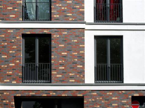 Vidaus ir išorės klinkerio plytelių paveikslėlio idėja: įvairių spalvų ir faktūrų derinimas