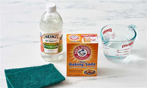 Acto ir sodos valymo mišinys