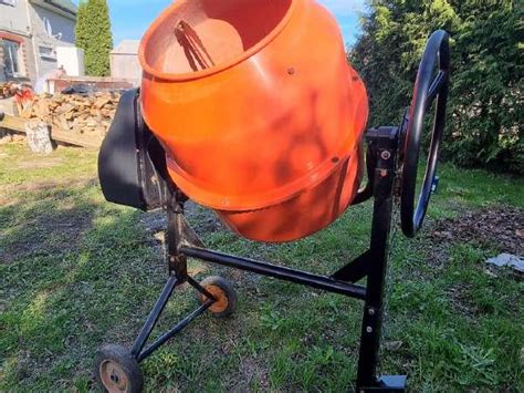 Mobilus putų betono maišytuvas PBS-025M (0,25 m³) - specifikacija ir gijos