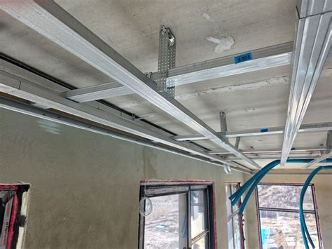 Perimetrinio UD profilio tvirtinimas