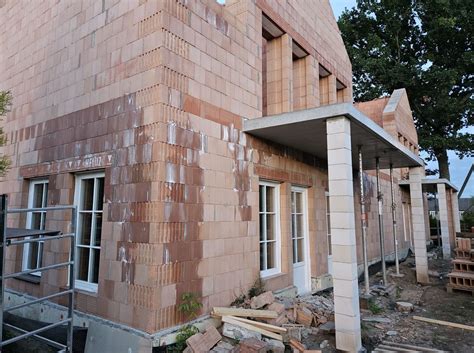 Keramzitbetonio blokelių mūrijimo procesas