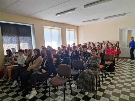 Projektinių darbų pristatymo ir vertinimo grafikas