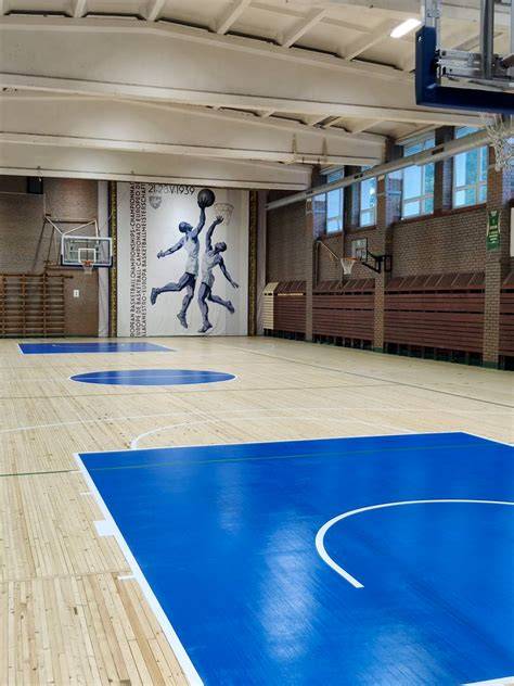 Sporto salės grindų dangos privalumai