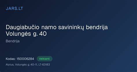 Foto: įmonės keičia vamzdyną daugiabučio namo viduje