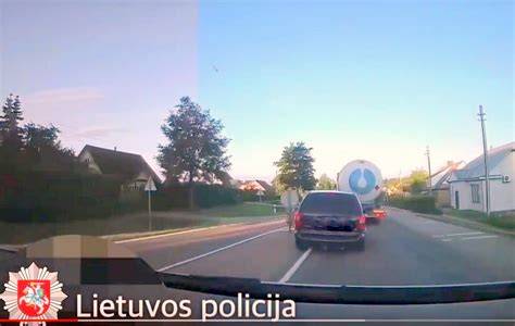 Vaizdo įrašas: gaudynės keliuose su policijos eismo patrulių perduota informacija