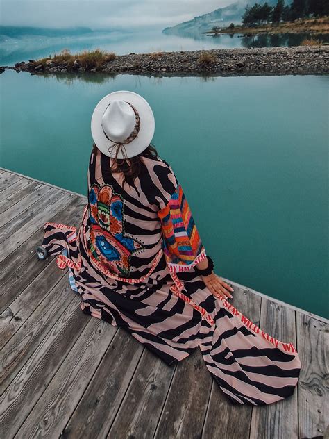 Schematinis pavaizdavimas skirtingų guminių batų tipų su jų pagrindinėmis savybėmis