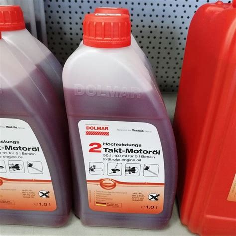 Dvitaktė alyva ir benzinas