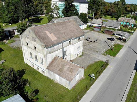 Pakruojo parketo viešbučio ir dvaro komplekso žemėlapio ir pastatų architektūros nuotrauka