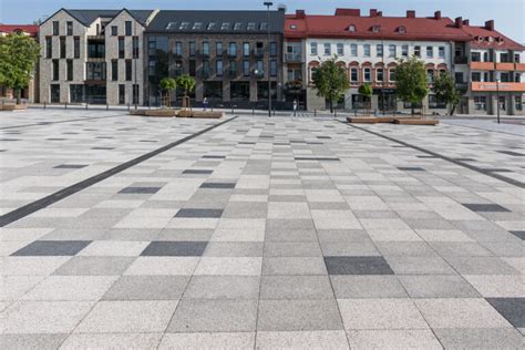 Priklausomų sprendimų pavyzdžiai: Elabrick plytelės ir Shera plokštės