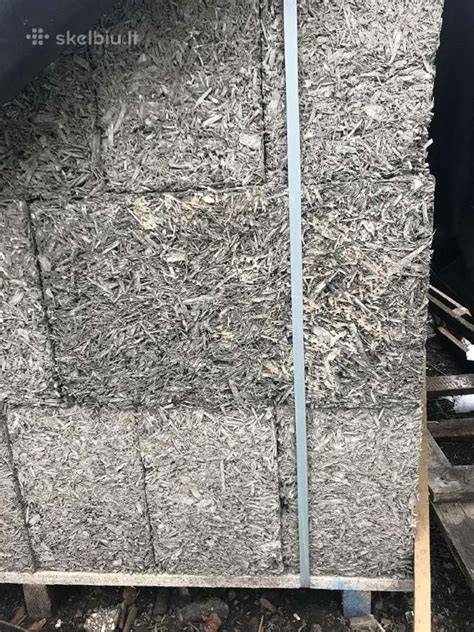 Medžiagos derinys: medžio drožlių blokeliai su cementine riša