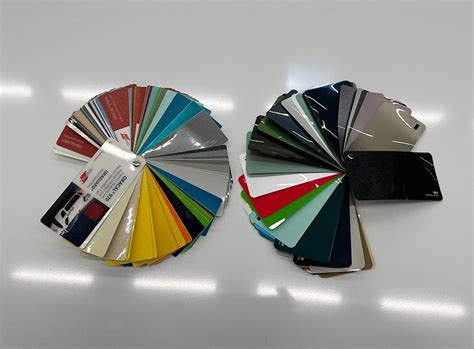 Vinilinė PVC plėvelė ir apsauginė PPF plėvelė ant automobilio
